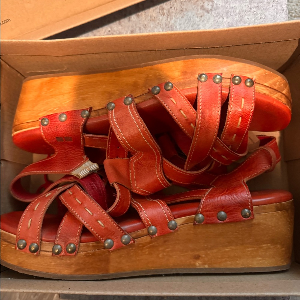 Bed Stu Orange Leather Platform Sandals Brand New Women’s Size 11